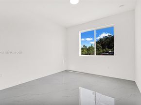 22555 SW 125th Ave 13A, Miami FL 33170