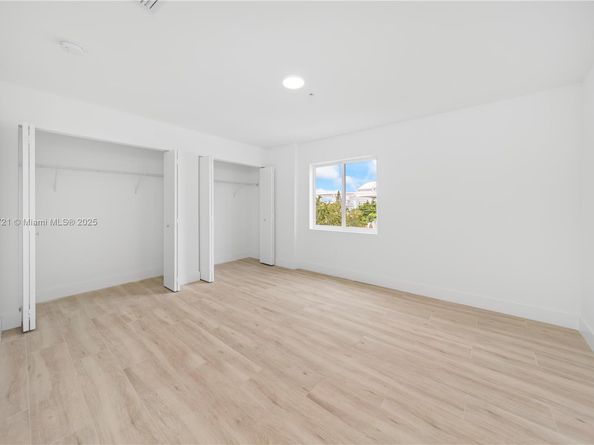 32 NW 14th Ave 101, Miami FL 33125