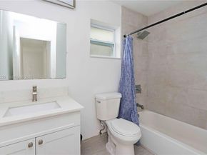 6270 Arthur St, Hollywood FL 33024