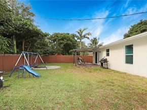 6270 Arthur St, Hollywood FL 33024