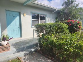 1239 Marseille Dr 4, Miami Beach FL 33141