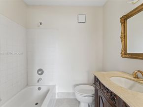 2709 NE 15th St, Pompano Beach FL 33062