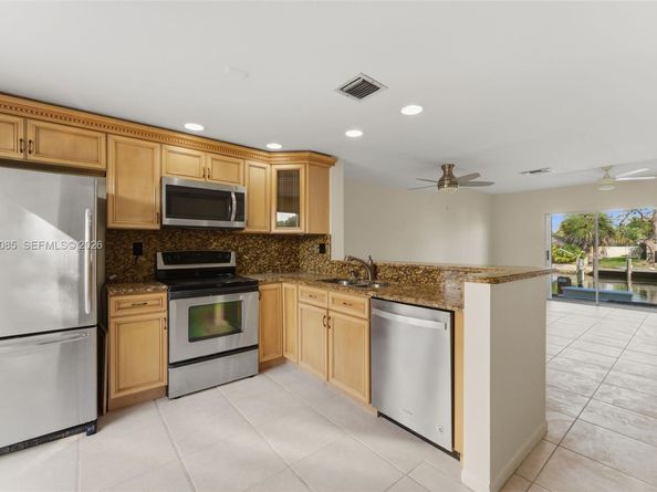 2709 NE 15th St, Pompano Beach FL 33062