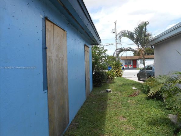 Undisclosed Address #A11899905, Riviera Beach FL 33404