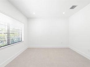 11835 SW 37th St, Miami FL 33175