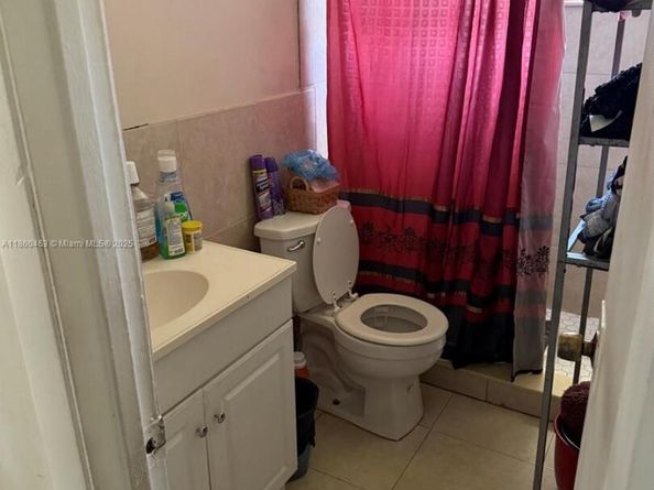 218 SW 1st Ct, Pompano Beach FL 33060