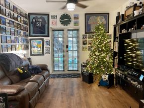 2463 Pine Tree Dr 4, Miami Beach FL 33140