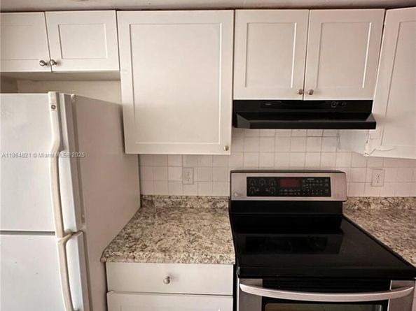 680 Tennis Club Dr 107, Fort Lauderdale FL 33311