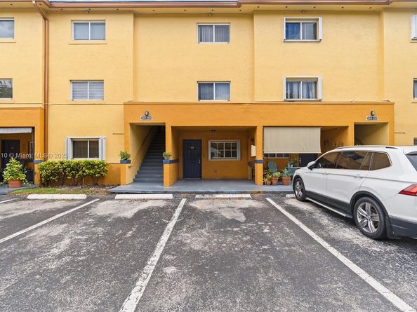 14900 SW 82nd Ter 14104, Miami FL 33193