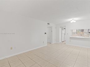 14900 SW 82nd Ter 14104, Miami FL 33193