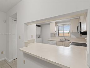 14900 SW 82nd Ter 14104, Miami FL 33193
