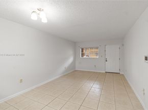 14900 SW 82nd Ter 14104, Miami FL 33193