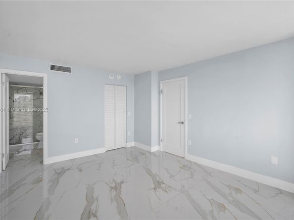 5600 N Flagler Dr 304, West Palm Beach FL 33407