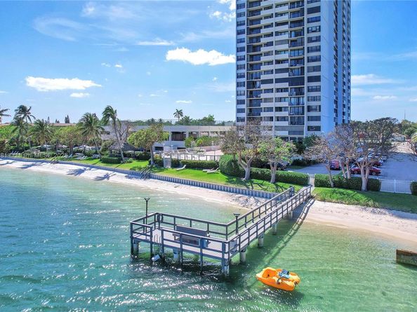 5600 N Flagler Dr 304, West Palm Beach FL 33407