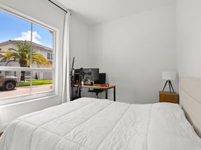 1408 Mariner Way, Hollywood FL 33019