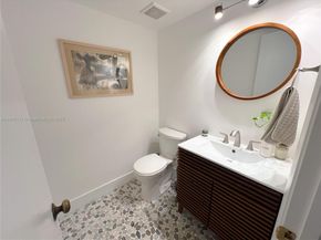 4555 SW 68th Ct Cir 111, Miami FL 33155