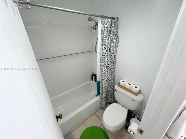 4555 SW 68th Ct Cir 111, Miami FL 33155