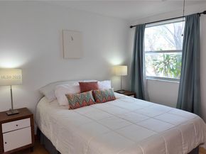 4555 SW 68th Ct Cir 111, Miami FL 33155