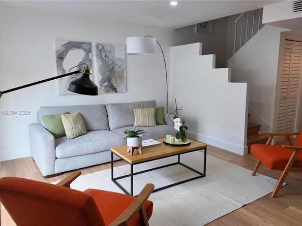 4555 SW 68th Ct Cir 111, Miami FL 33155