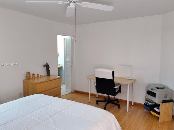 4555 SW 68th Ct Cir 111, Miami FL 33155