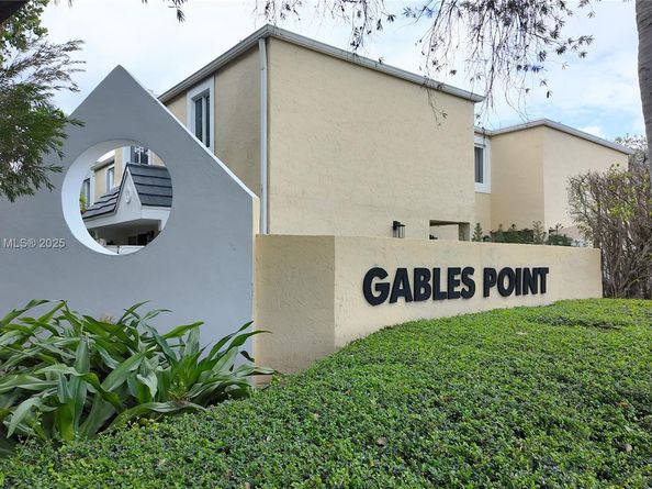 4555 SW 68th Ct Cir 111, Miami FL 33155