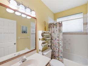 3038 Lakewood Dr, Weston FL 33332