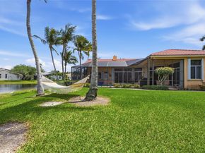 3038 Lakewood Dr, Weston FL 33332