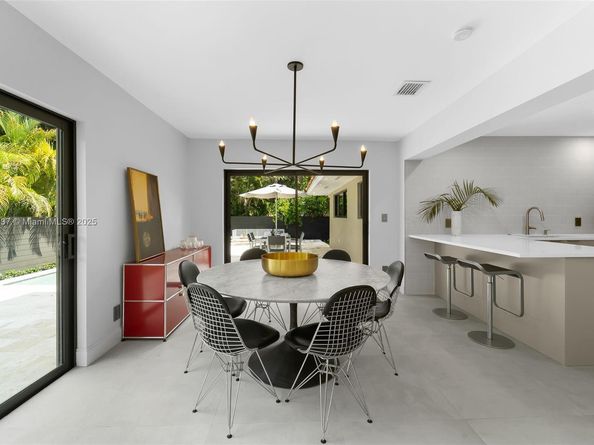 1001 NE 84th St, Miami FL 33138