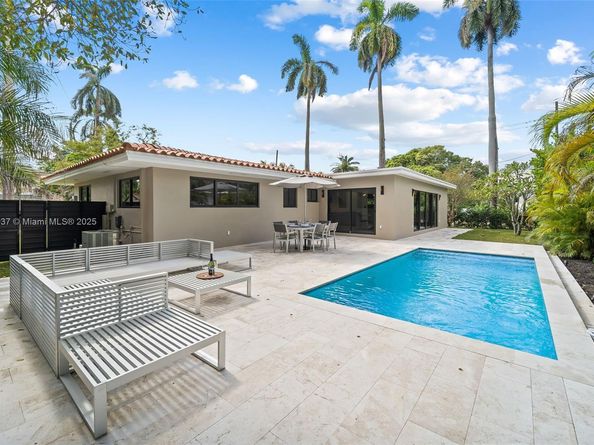 1001 NE 84th St, Miami FL 33138