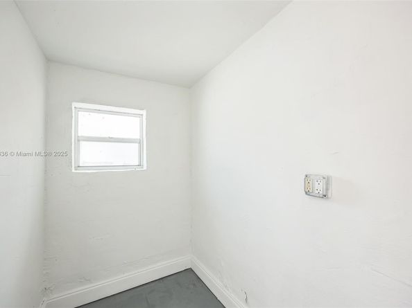 2515 N 66th Ave, Hollywood FL 33024