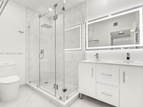 14801 NW 5th Ave, Miami FL 33168