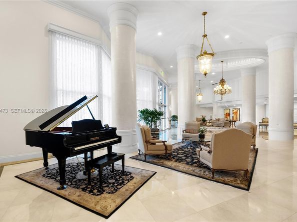 3530 Mystic Pointe Dr 1206, Aventura FL 33180