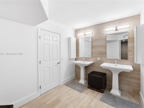 3530 Mystic Pointe Dr 1206, Aventura FL 33180