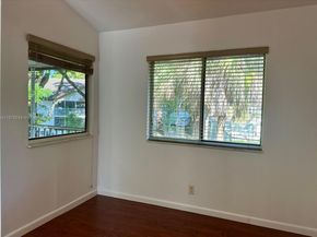 9435 SW 140th Ct 9435, Miami FL 33186