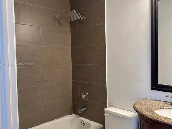 9435 SW 140th Ct 9435, Miami FL 33186