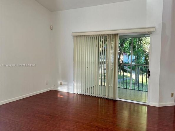 9435 SW 140th Ct 9435, Miami FL 33186