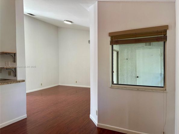 9435 SW 140th Ct 9435, Miami FL 33186