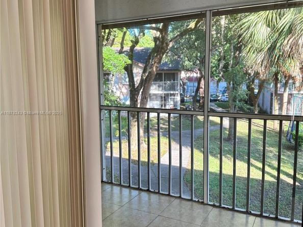 9435 SW 140th Ct 9435, Miami FL 33186