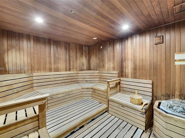 1040 Biscayne Blvd 2603, Miami FL 33132