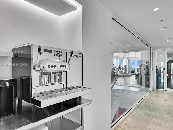 1040 Biscayne Blvd 2603, Miami FL 33132