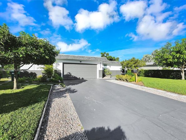 6303 NW 71st Ave, Tamarac FL 33321