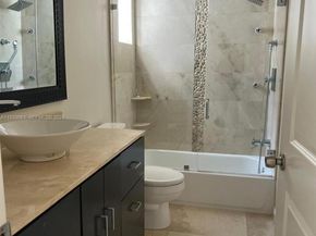 574 NW 159th Ave, Pembroke Pines FL 33028