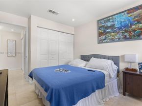 574 NW 159th Ave, Pembroke Pines FL 33028