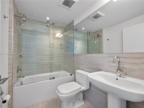 301 Altara Ave 511, Coral Gables FL 33146