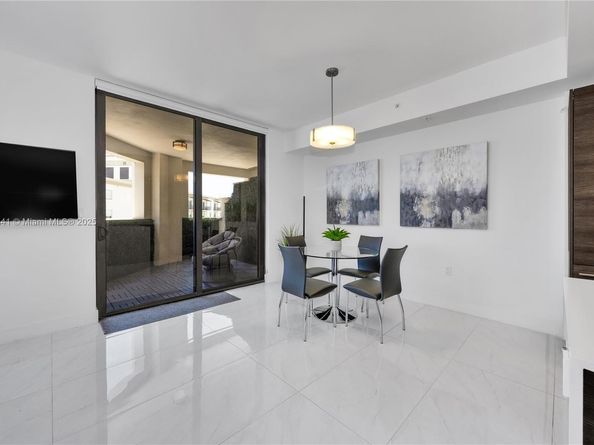301 Altara Ave 511, Coral Gables FL 33146