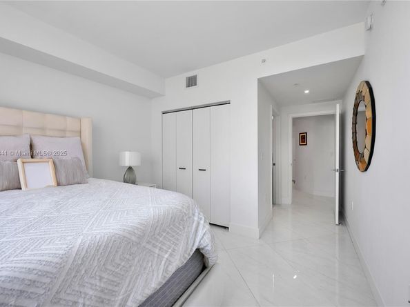 301 Altara Ave 511, Coral Gables FL 33146