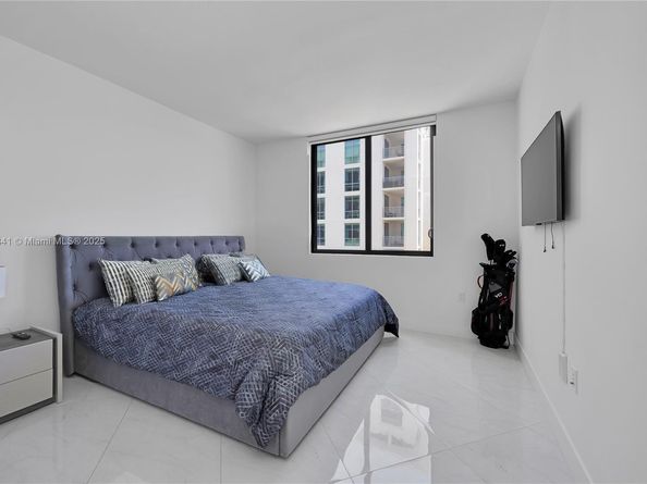 301 Altara Ave 511, Coral Gables FL 33146