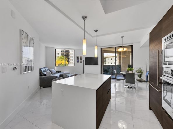 301 Altara Ave 511, Coral Gables FL 33146