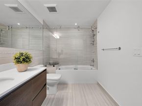 301 Altara Ave 511, Coral Gables FL 33146