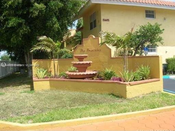 15675 SW 74th Circle Dr 14, Miami FL 33193
